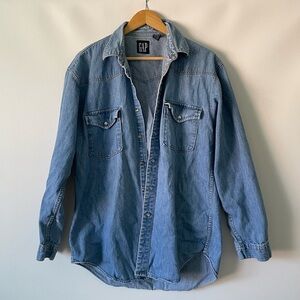 GAP Light Blue Denim button up shirt 100% cotton relaxed oversized fit